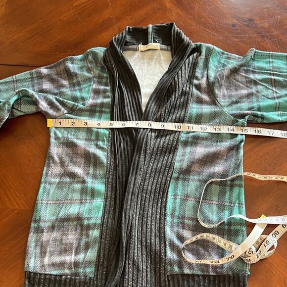 Poison Ivy Gray & Aqua Plaid Knit Open Front Cardigan Top Juniors Size Medium - Picture 7 of 8